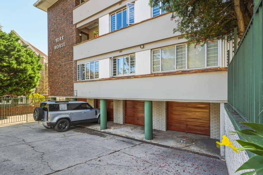 To Let 2 Bedroom Property for Rent in Gardens Western Cape